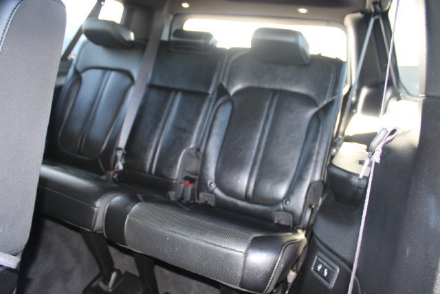 Used 2024 Jeep Wagoneer L Series II AWD/4WD image 49