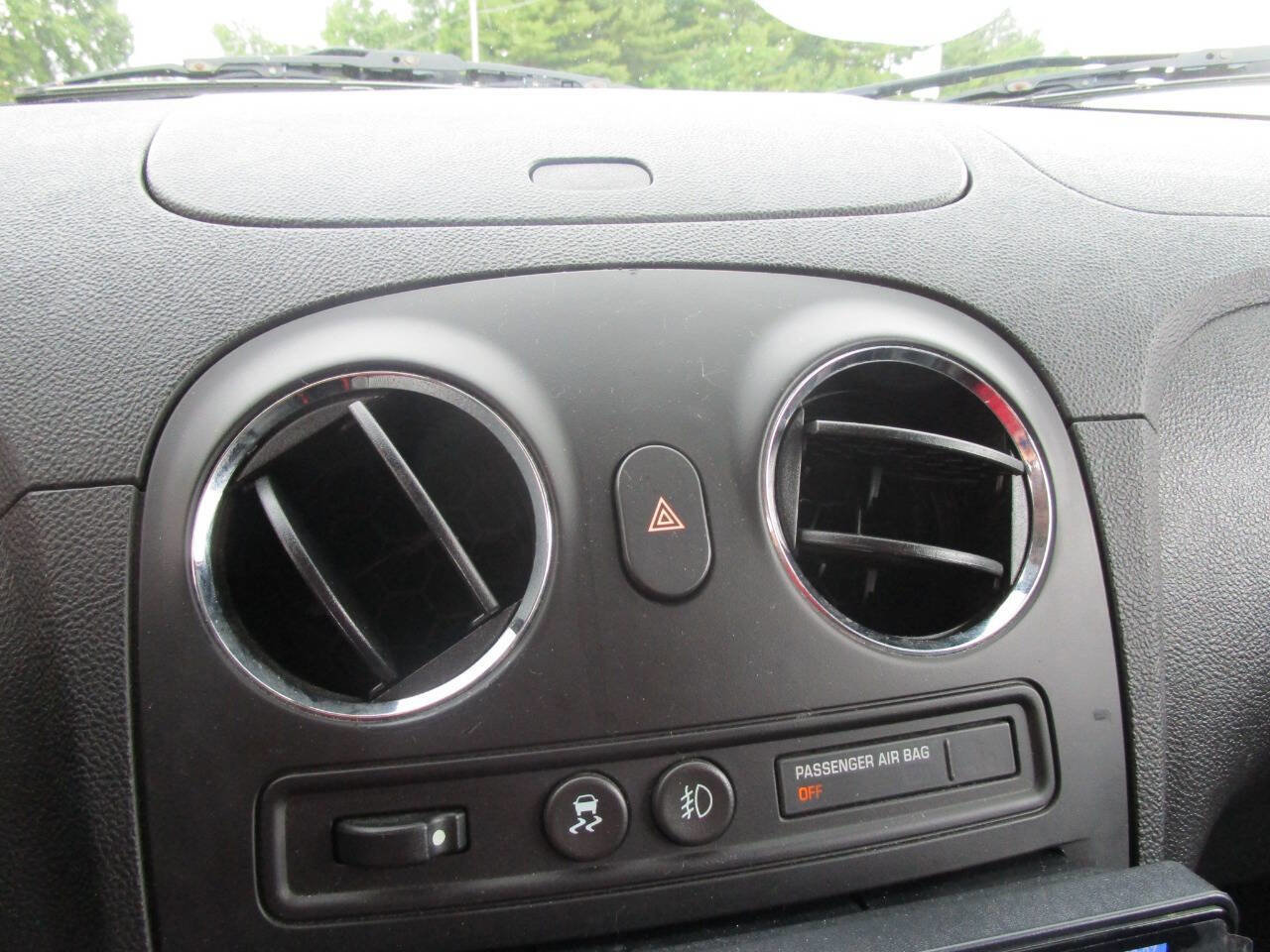 Used 2009 Chevrolet HHR LT FWD image 15