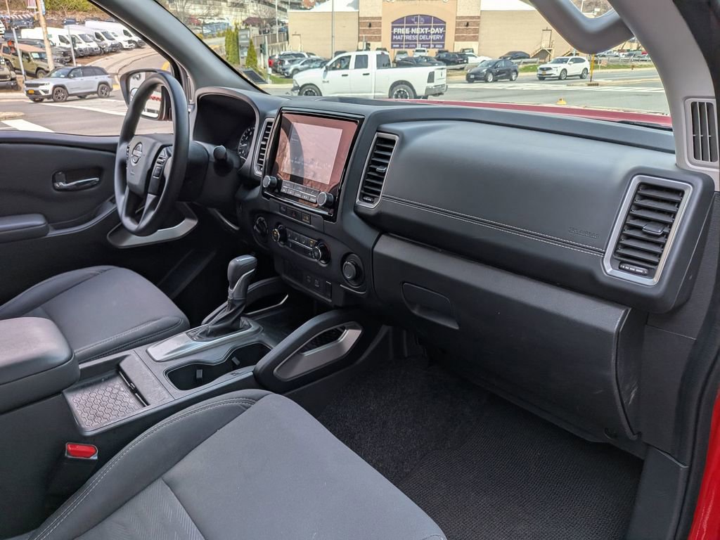 Used 2023 Nissan Frontier SV image 23