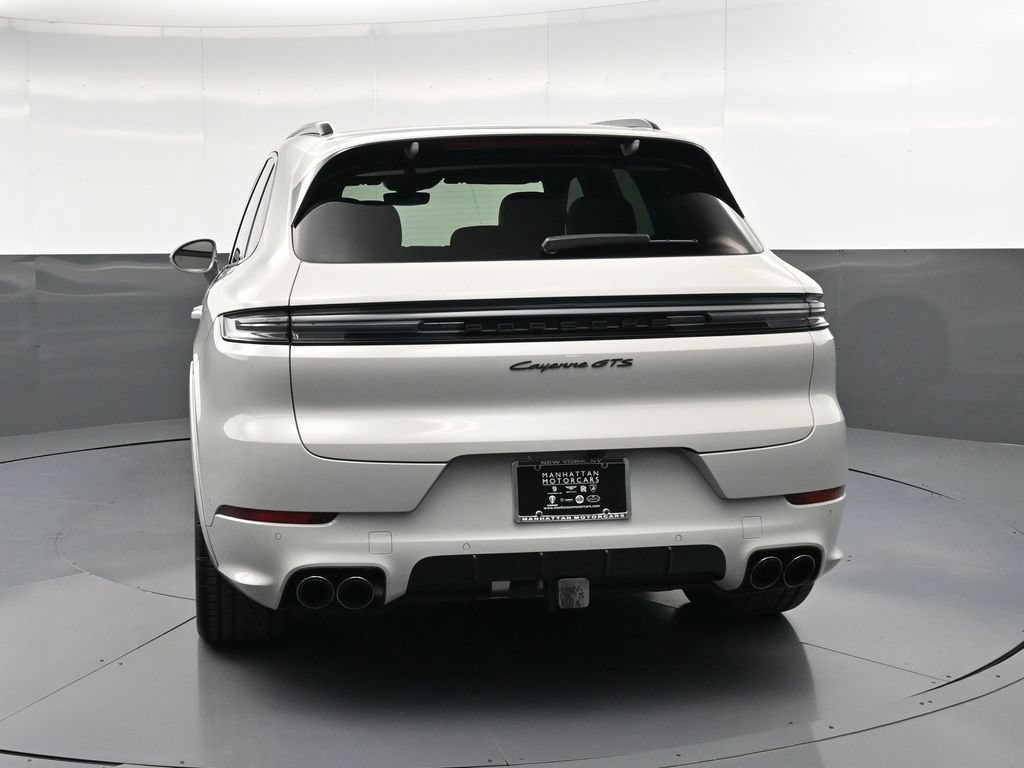 Certified 2025 Porsche Cayenne GTS AWD/4WD image 7