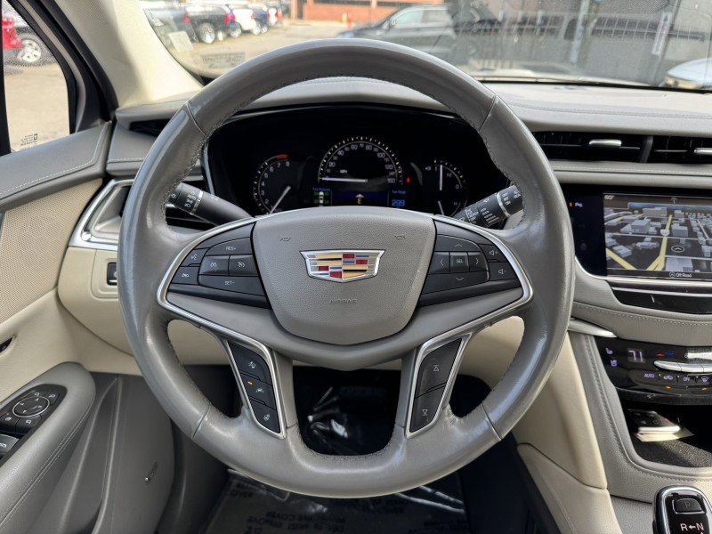Used 2018 Cadillac XT5 Premium Luxury image 19