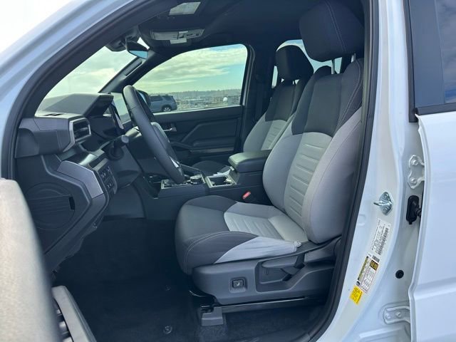 Used 2025 Toyota Tacoma TRD Off-Road image 10