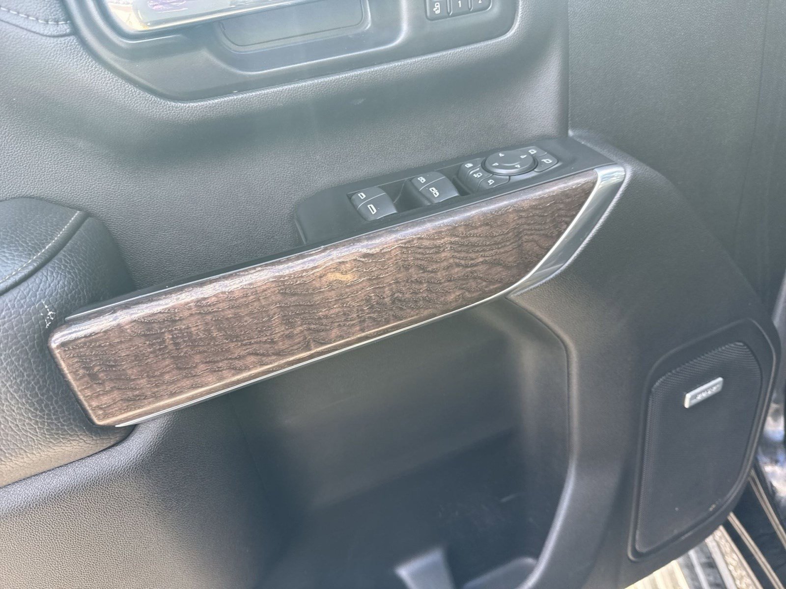 Used 2022 GMC Sierra 2500 Denali image 13