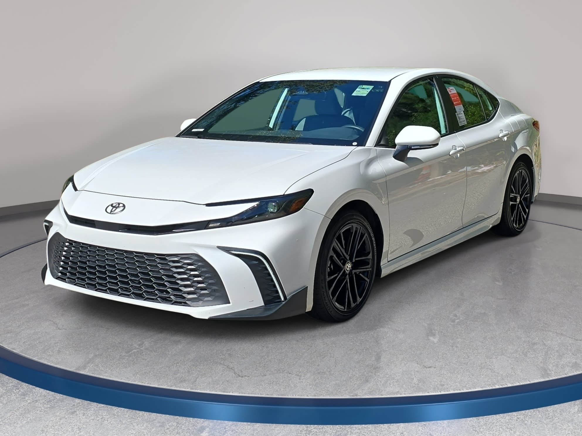 Used 2026 Toyota Camry SE w/ Convenience Package FWD image 1
