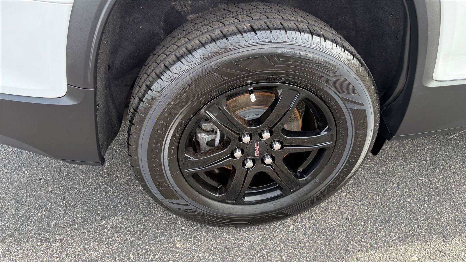 Used 2023 GMC Acadia AT4 w/ Technology Package AWD/4WD image 41