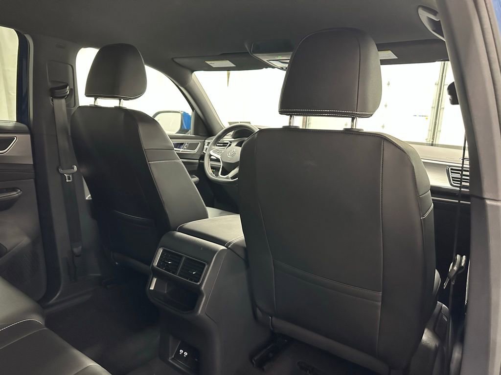 Used 2025 Volkswagen Atlas Cross Sport SE image 58
