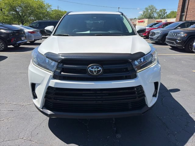 Used 2019 Toyota Highlander AWD V6 image 2