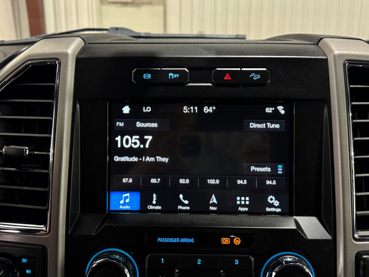 Used 2018 Ford F250 Lariat w/ FX4 Off-Road Package AWD/4WD image 37