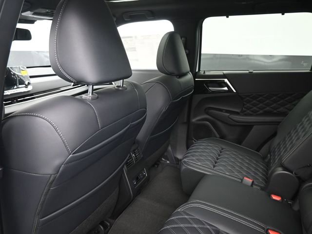 New 2026 Nissan Rogue Platinum image 12