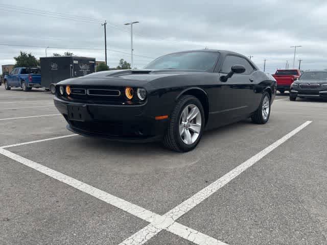 Used 2023 Dodge Challenger SXT RWD image 1