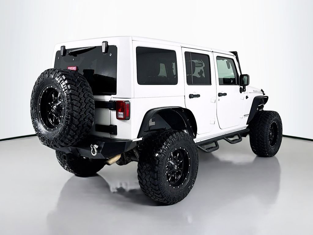 Used 2016 Jeep Wrangler Unlimited Rubicon w/ Connectivity Group AWD/4WD image 5