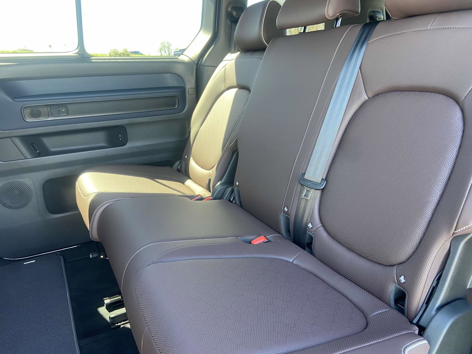 New 2025 Volkswagen ID. Buzz Pro S RWD image 14