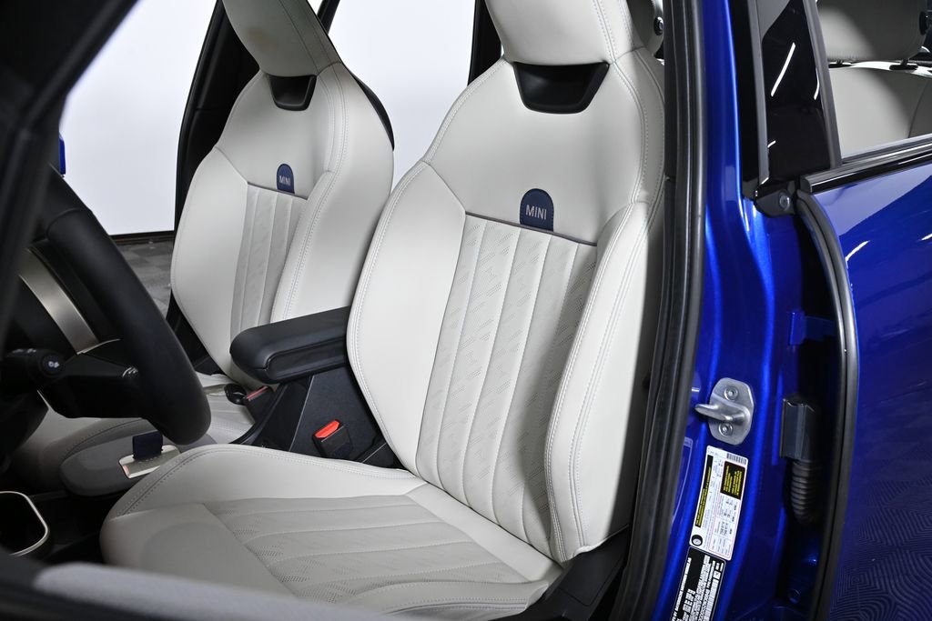 Certified 2025 MINI Cooper S image 22
