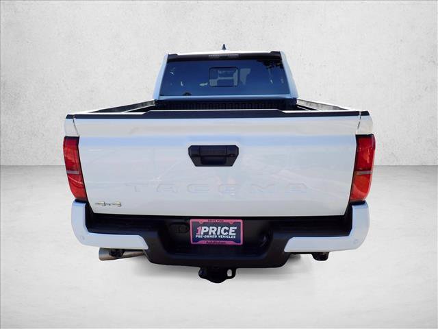 Certified 2025 Toyota Tacoma SR5 AWD/4WD image 3