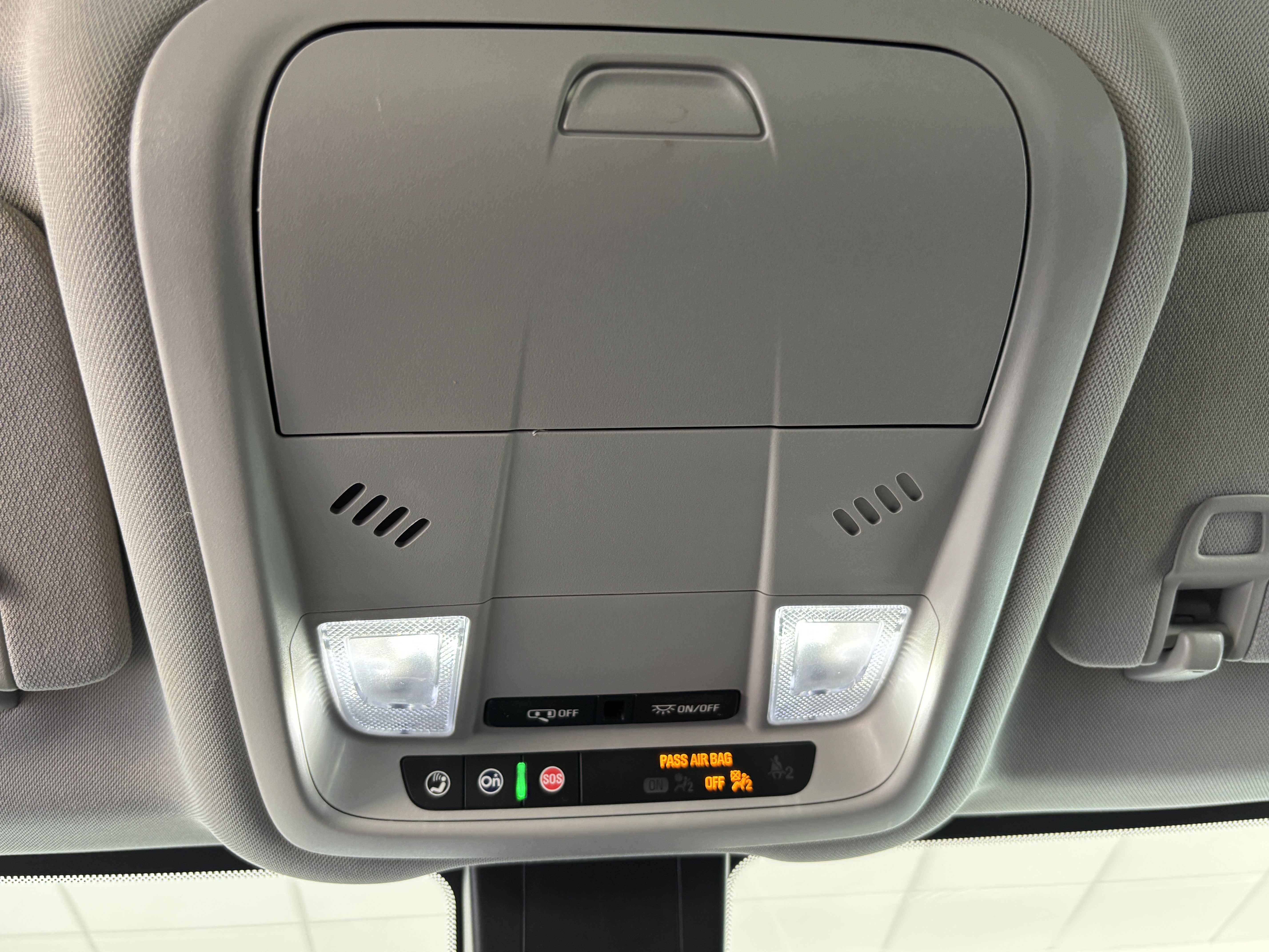 Used 2023 Chevrolet Equinox LT FWD image 17