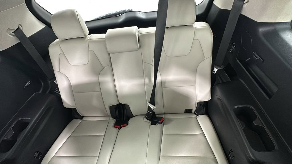 Used 2022 Kia Telluride S image 15