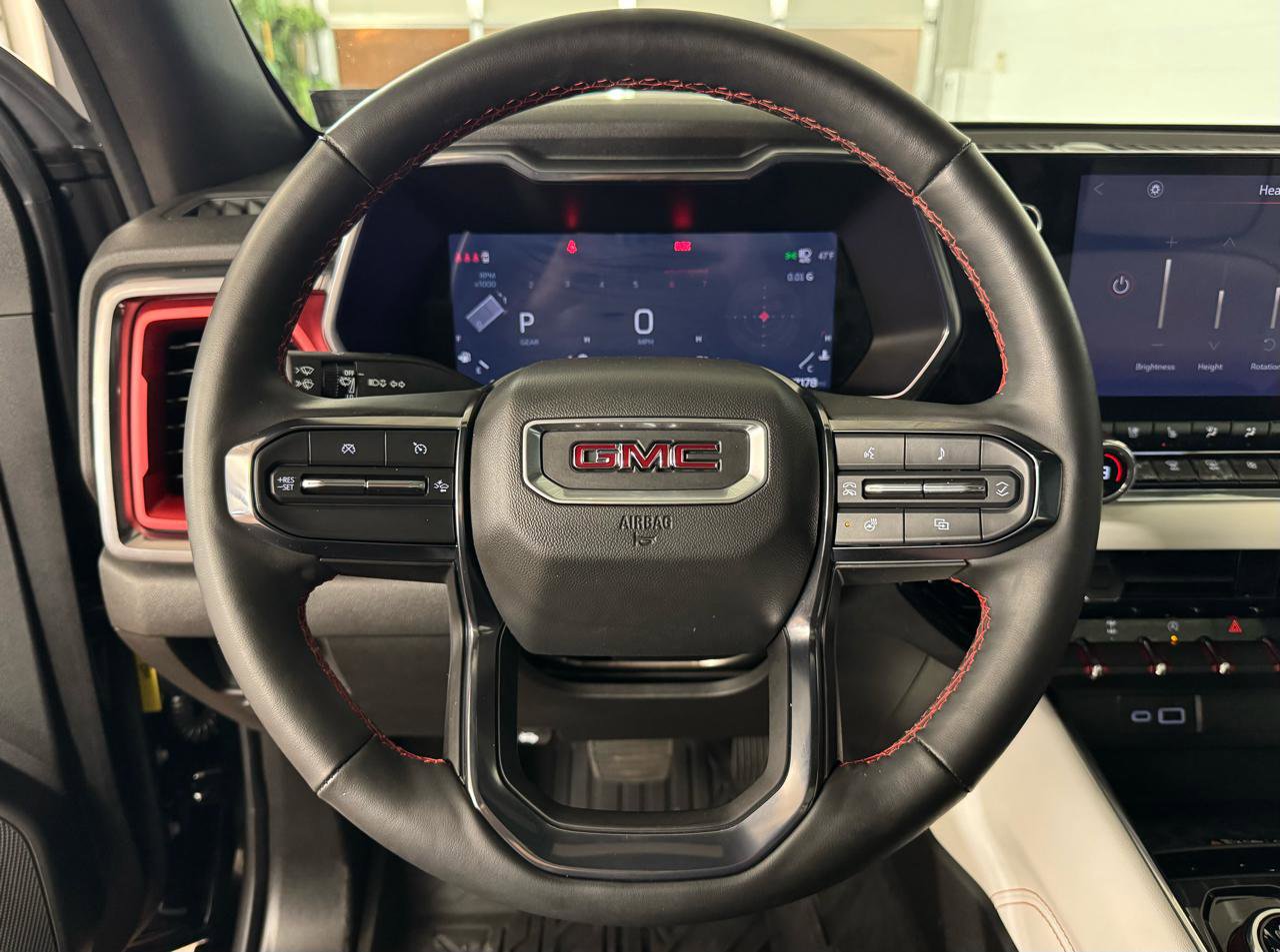 Used 2024 GMC Canyon AT4X w/ AT4X AEV Edition image 24