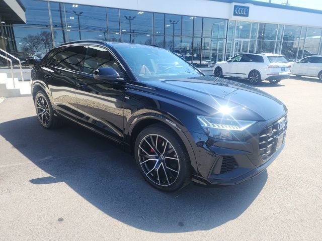Used 2021 Audi Q8 Prestige w/ Prestige Package AWD/4WD image 3