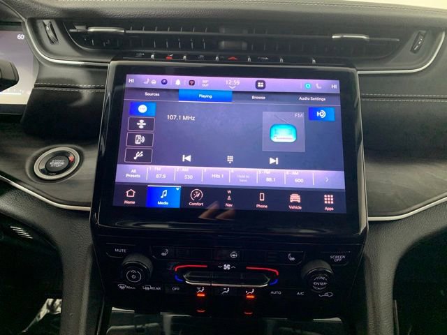 Used 2023 Jeep Grand Cherokee L Limited w/ Black Appearance Package image 13