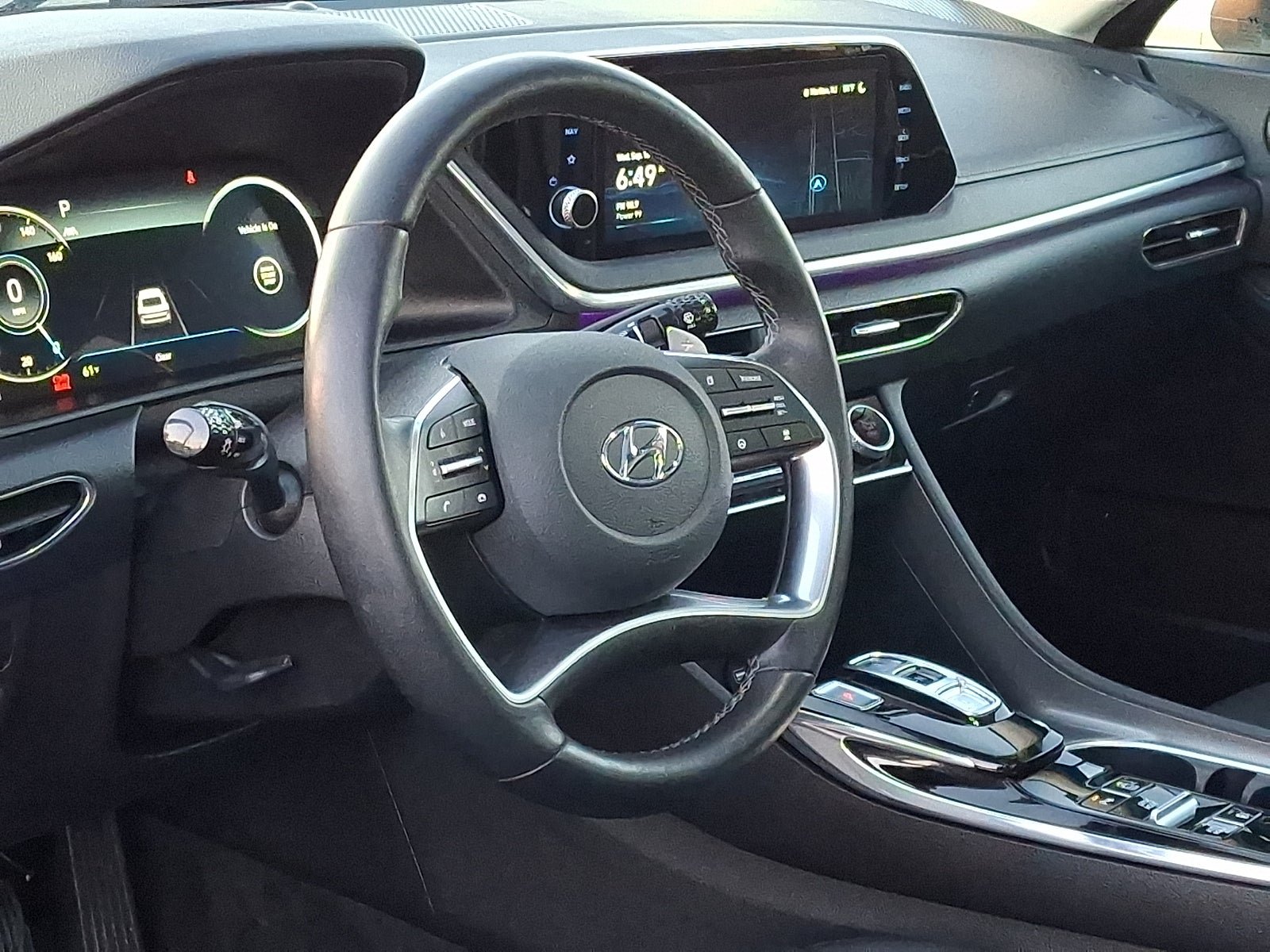 Used 2023 Hyundai Sonata Limited w/ Preferred Accessory Package FWD image 17
