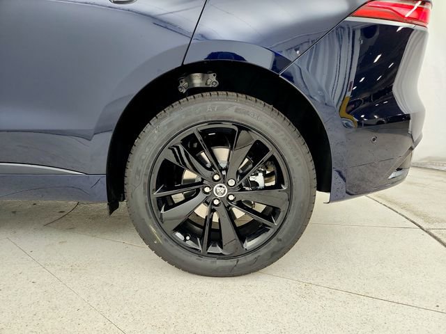 Used 2026 Jaguar F-PACE R-Dynamic S image 33