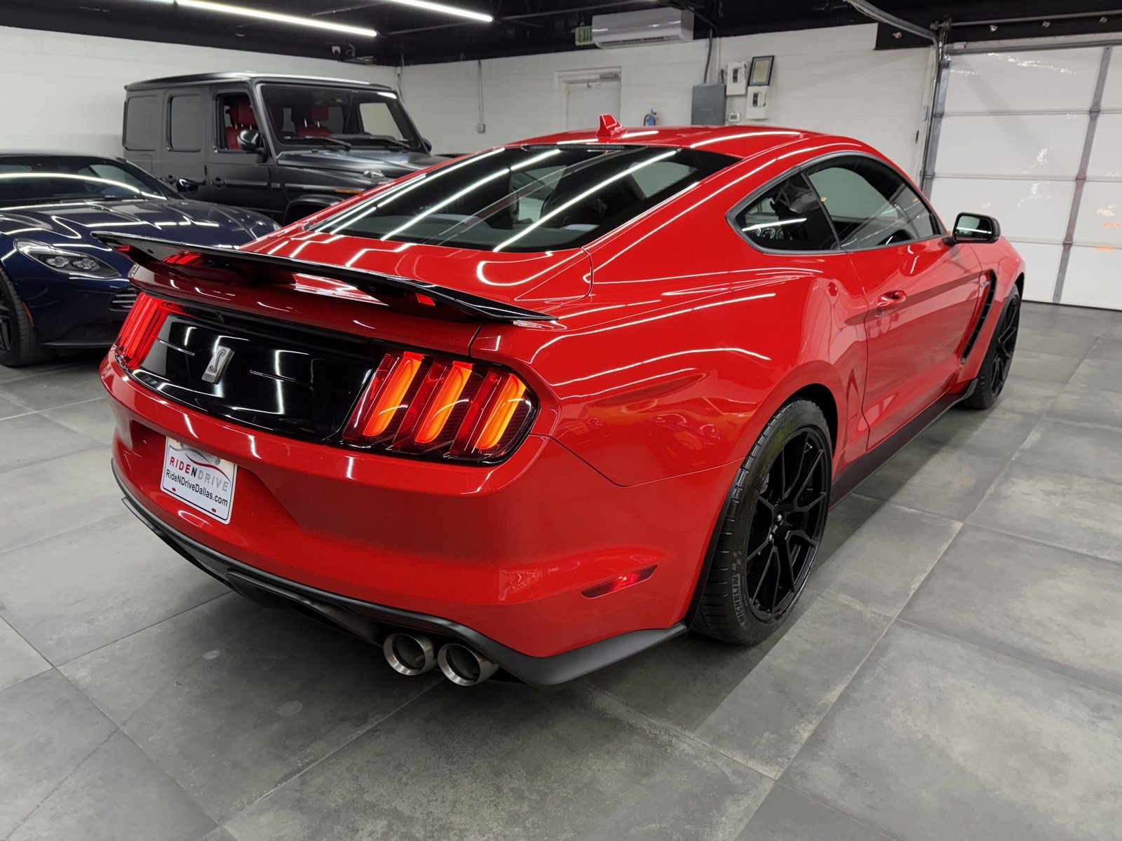 Used 2020 Ford Mustang Shelby GT350 w/ Technology Package image 7