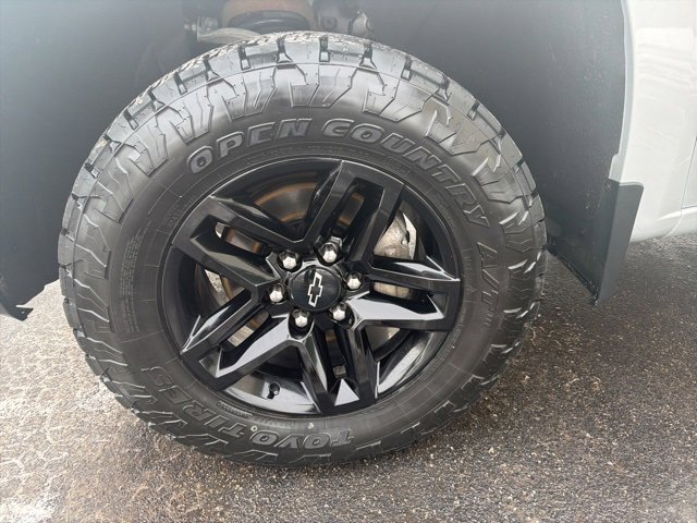 Certified 2021 Chevrolet Silverado 1500 LT Trail Boss w/ LPO, Dark Essentials Package image 10