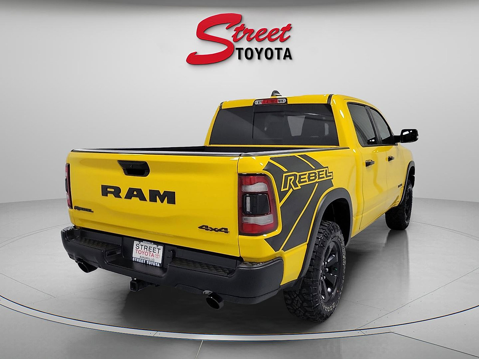 Used 2023 RAM 1500 Rebel w/ Rebel Level 2 Equipment Group AWD/4WD image 4