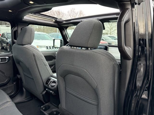 Used 2025 Jeep Wrangler Sport S image 24