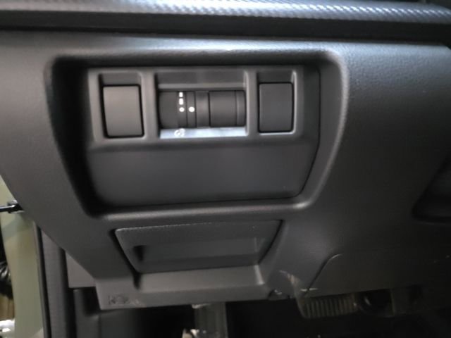 Certified 2026 Subaru Crosstrek 2.0i Premium image 18