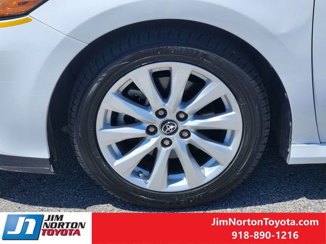 Used 2019 Toyota Camry LE FWD image 13