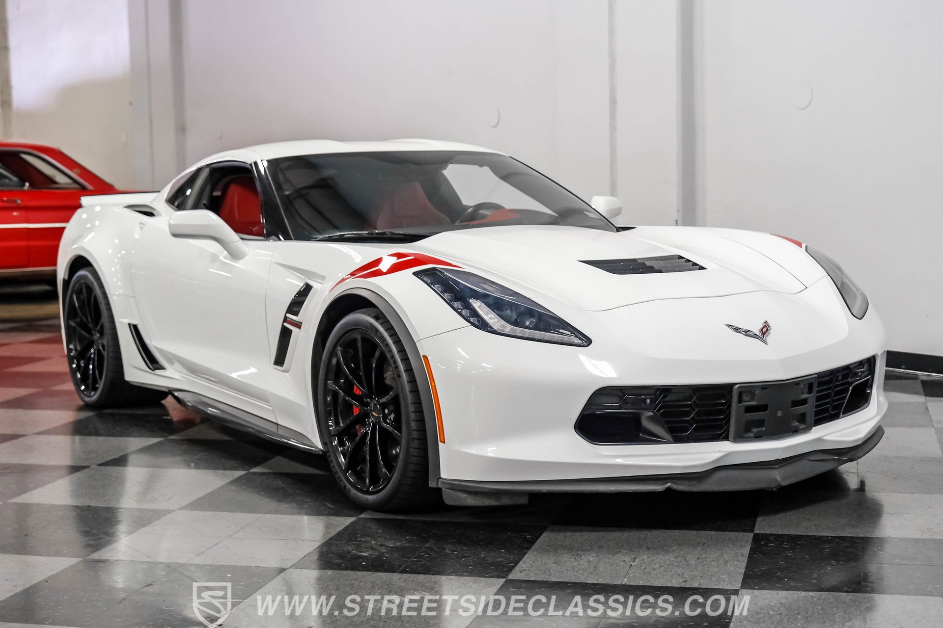 Used 2019 Chevrolet Corvette Grand Sport image 18