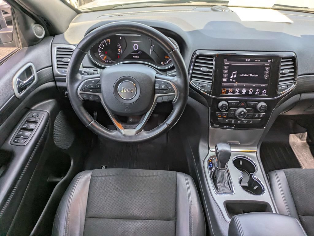 Used 2022 Jeep Grand Cherokee Laredo X RWD image 16