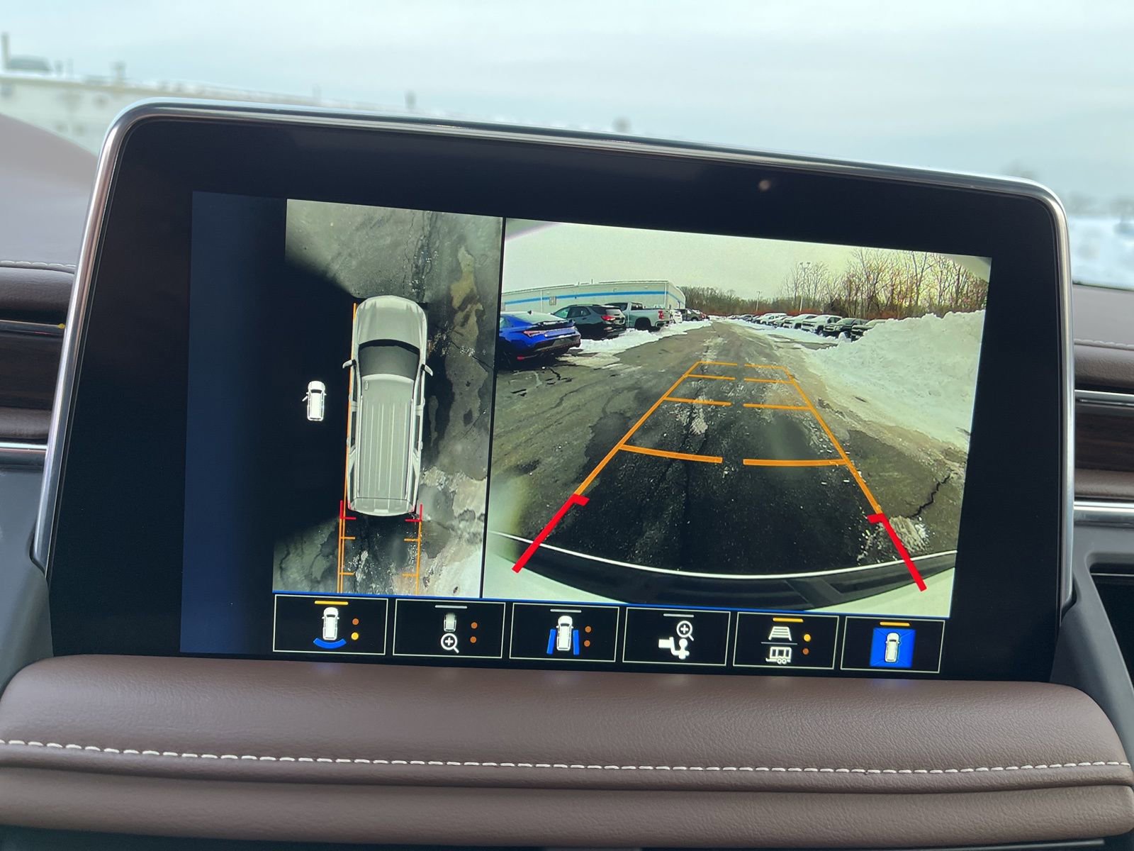 Certified 2023 Chevrolet Tahoe High Country w/ LPO, Illumination Package image 37