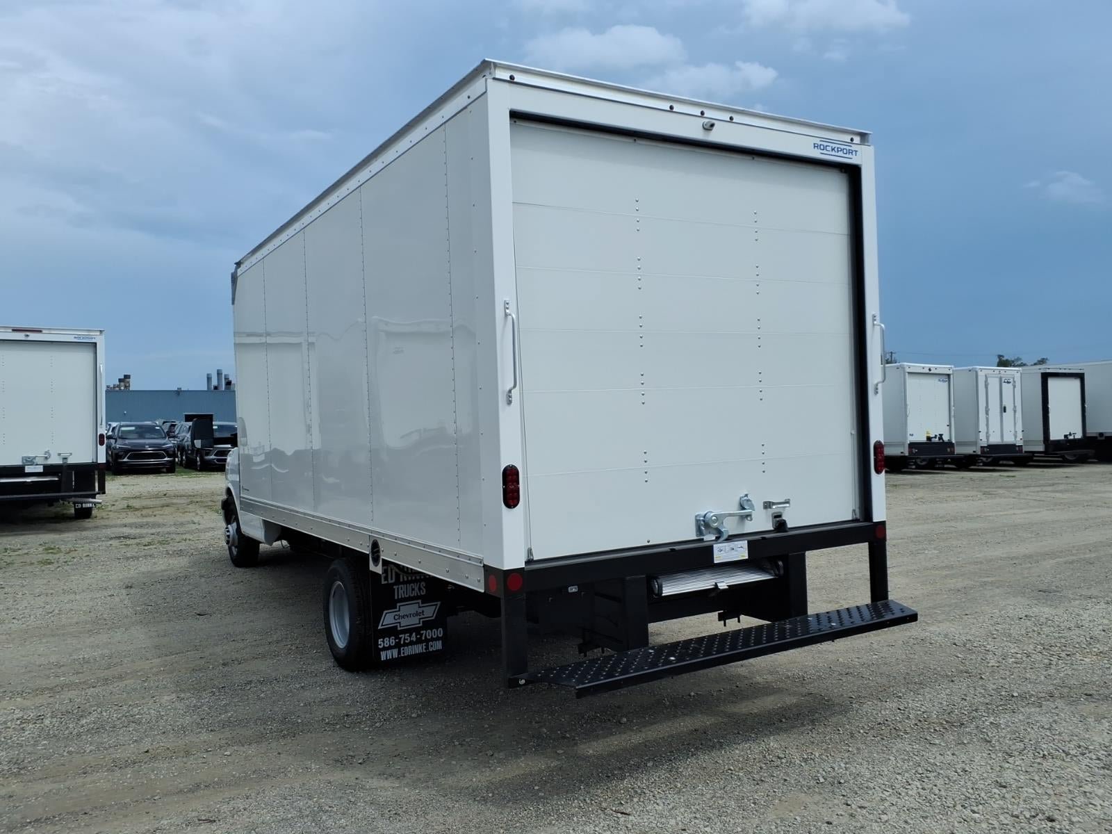New 2026 Chevrolet Express 4500 w/ Power Convenience Package RWD image 6