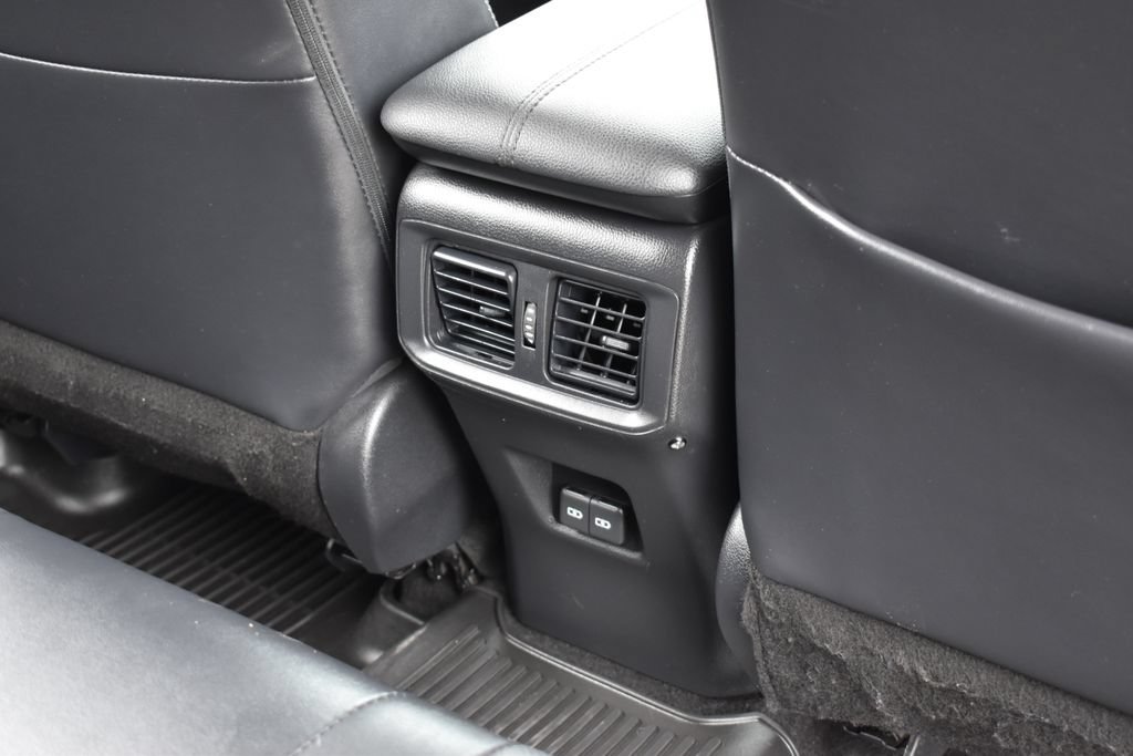 Used 2023 Toyota RAV4 Limited FWD image 29