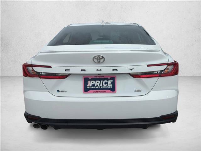 Used 2025 Toyota Camry SE w/ Convenience Package FWD image 8