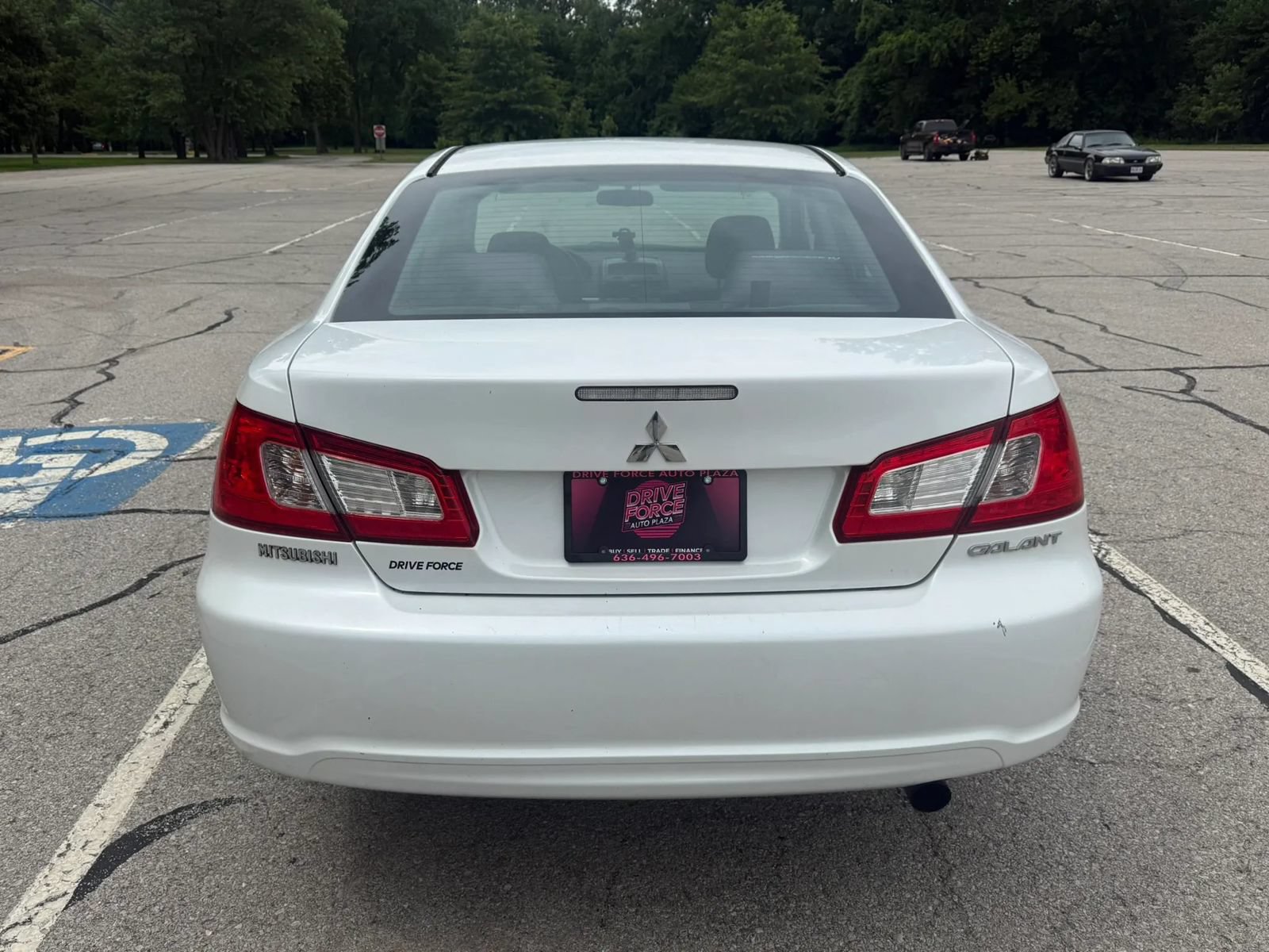 Used 2012 Mitsubishi Galant FWD image 6