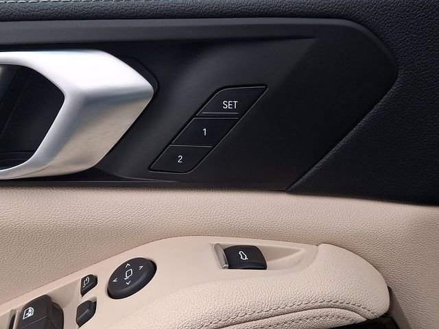 Used 2021 BMW X5 xDrive40i AWD/4WD image 30