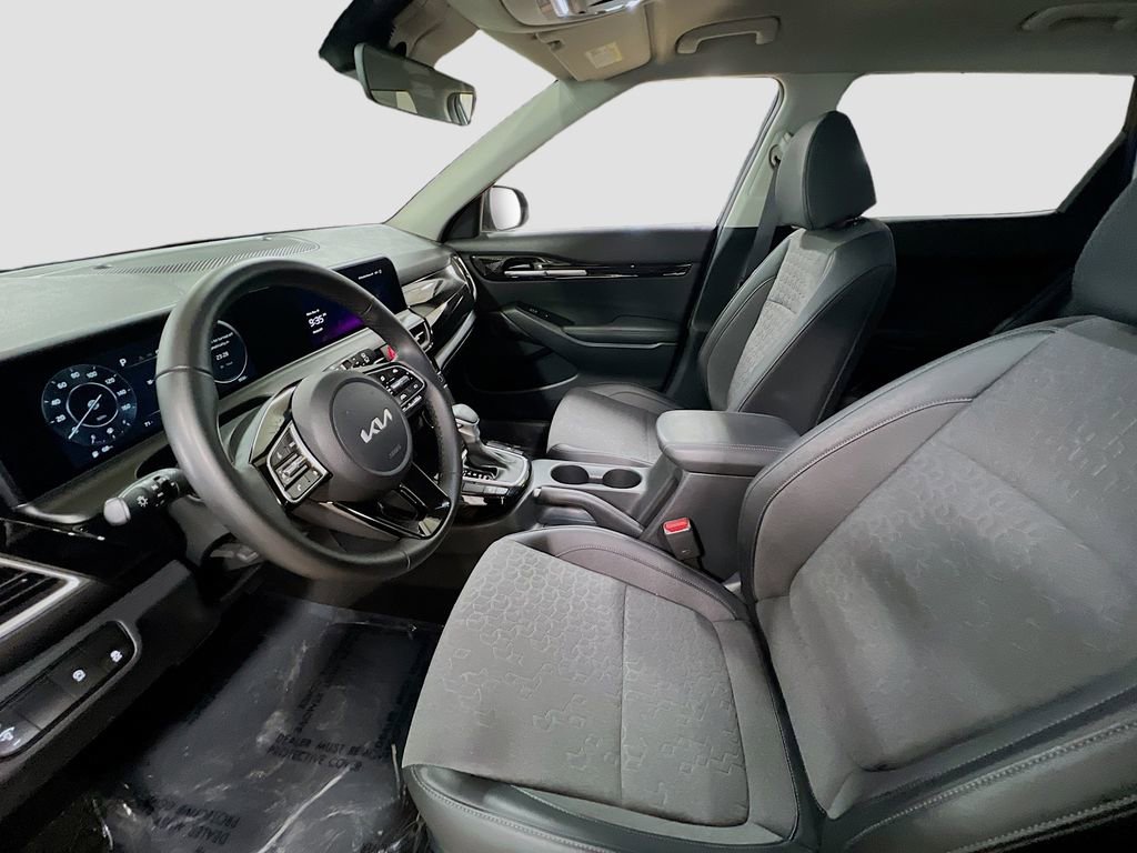 Certified 2024 Kia Seltos S image 20