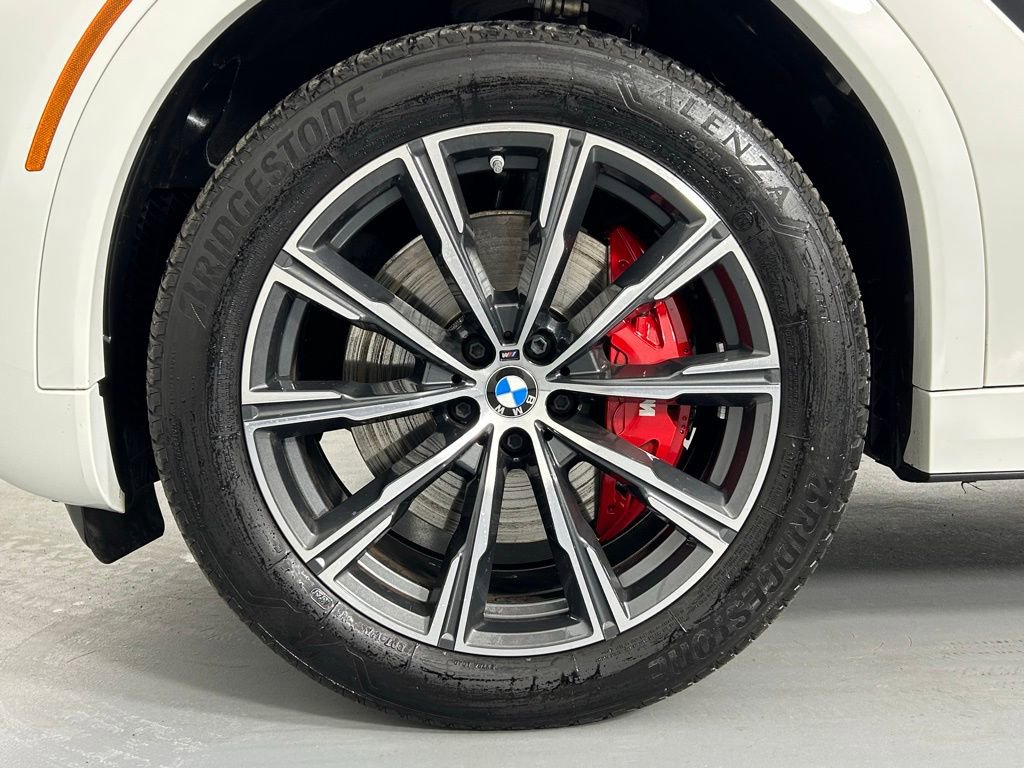Used 2024 BMW X6 xDrive40i w/ Executive Package image 39