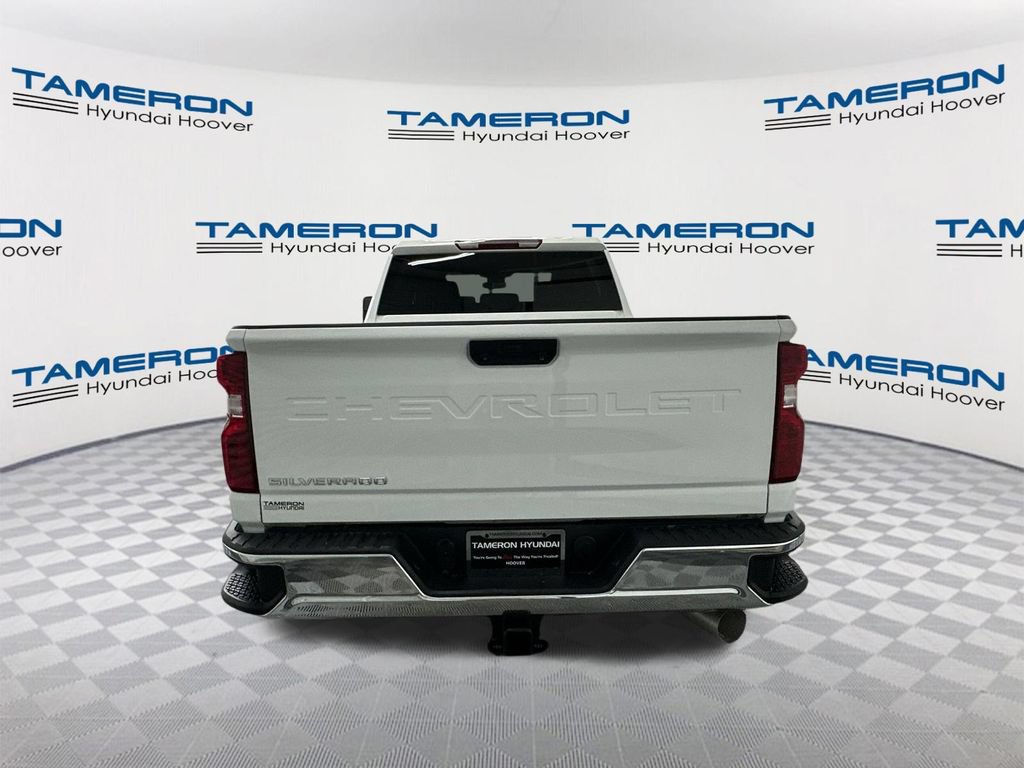 Used 2025 Chevrolet Silverado 2500 LT AWD/4WD image 4