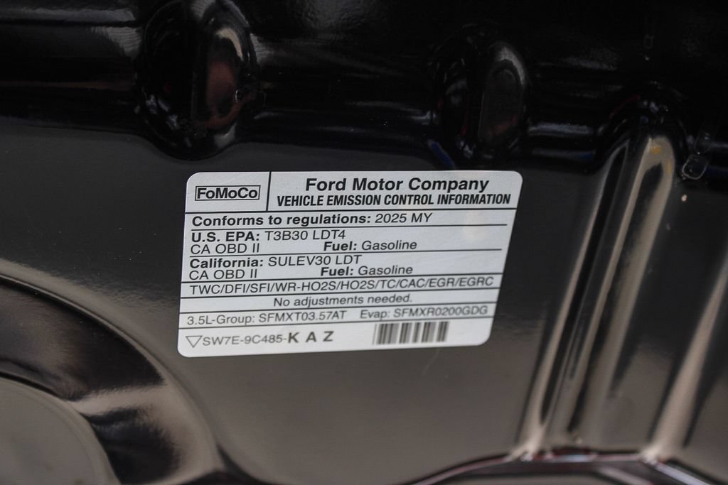 Used 2025 Ford Expedition Active AWD/4WD image 29