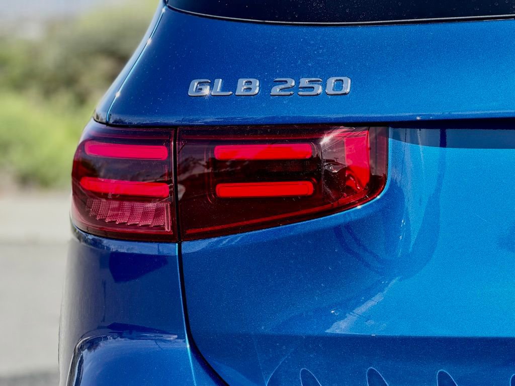 Certified 2026 Mercedes-Benz GLB 250 image 11