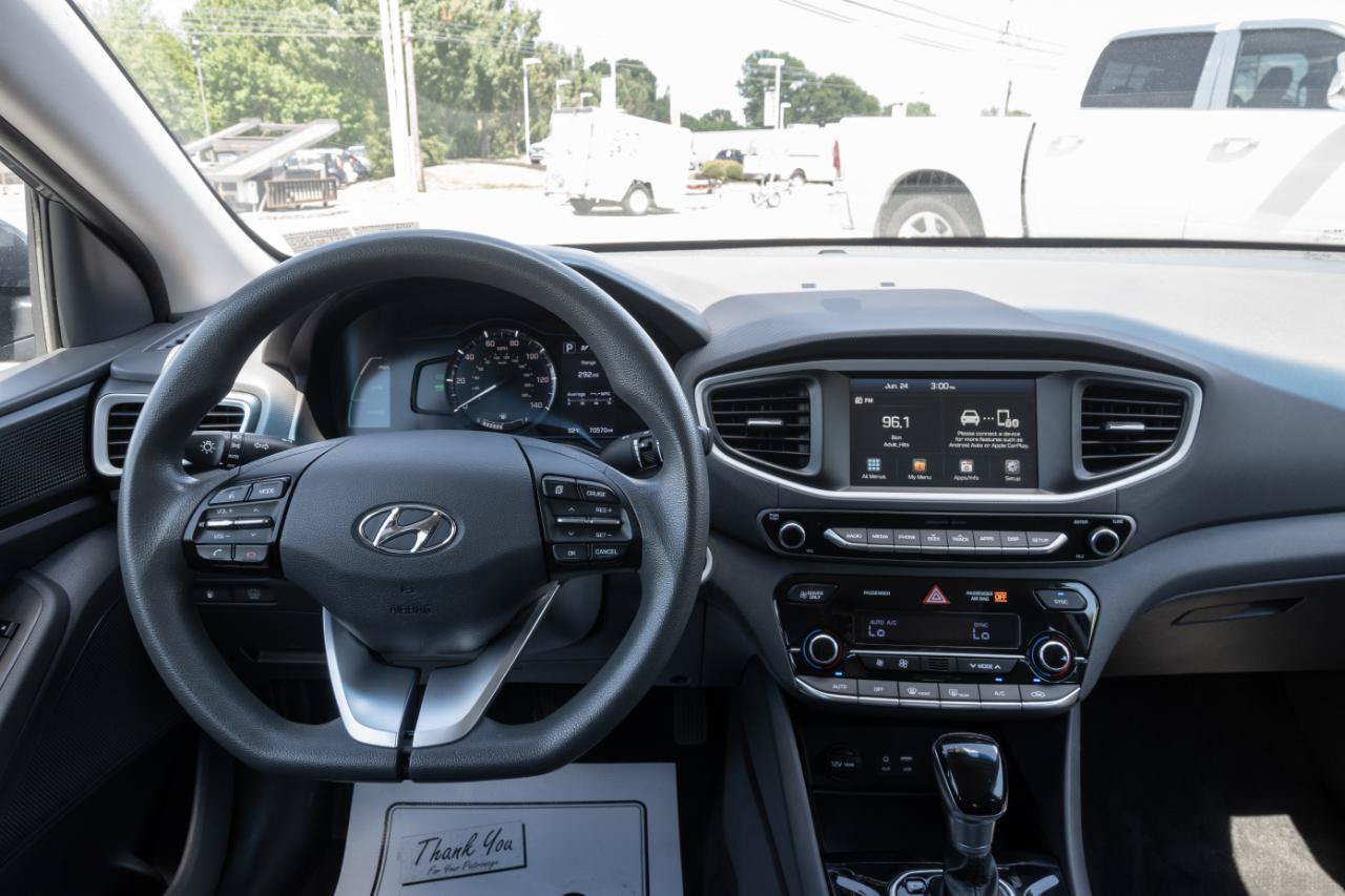 Used 2018 Hyundai Ioniq Blue FWD image 22