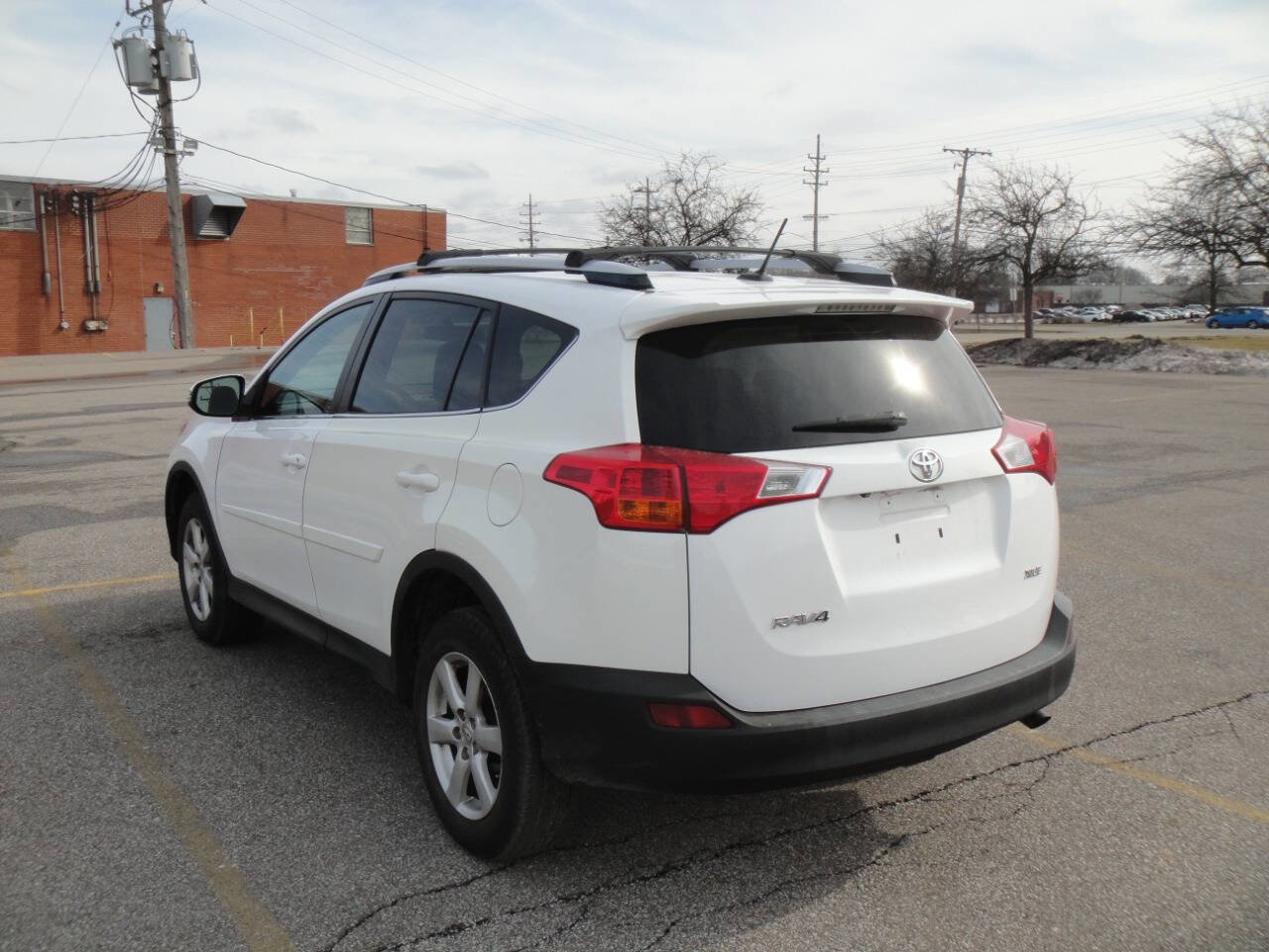 Used 2013 Toyota RAV4 XLE image 5