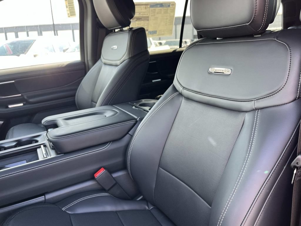 New 2027 Ford Expedition Platinum w/ Stealth Performance Package AWD/4WD image 33