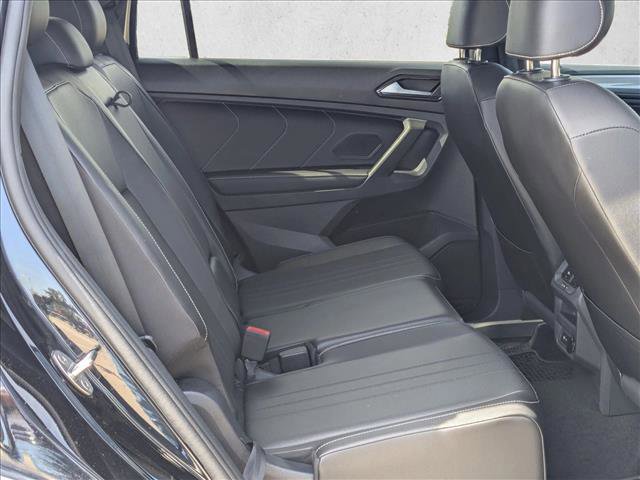 Used 2023 Volkswagen Tiguan SE R-Line image 19
