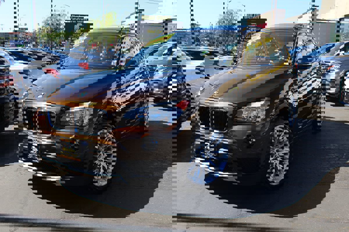 Used 2014 BMW X1 xDrive28i image 2