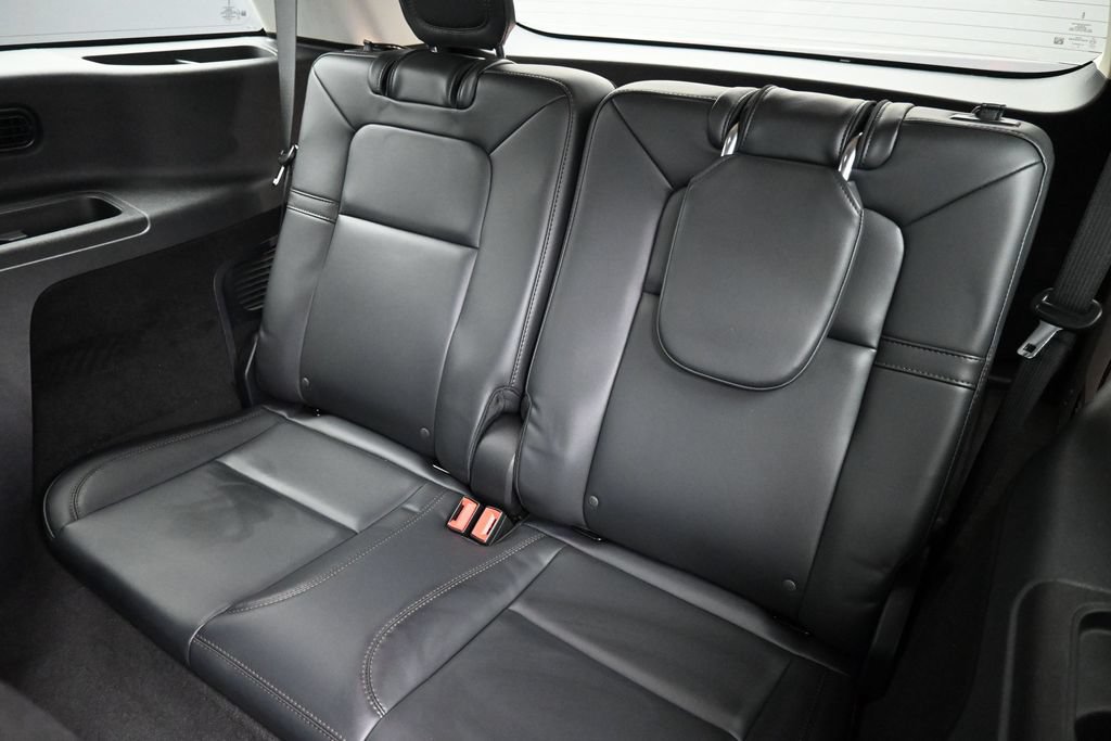 Used 2026 Lincoln Aviator AWD image 23